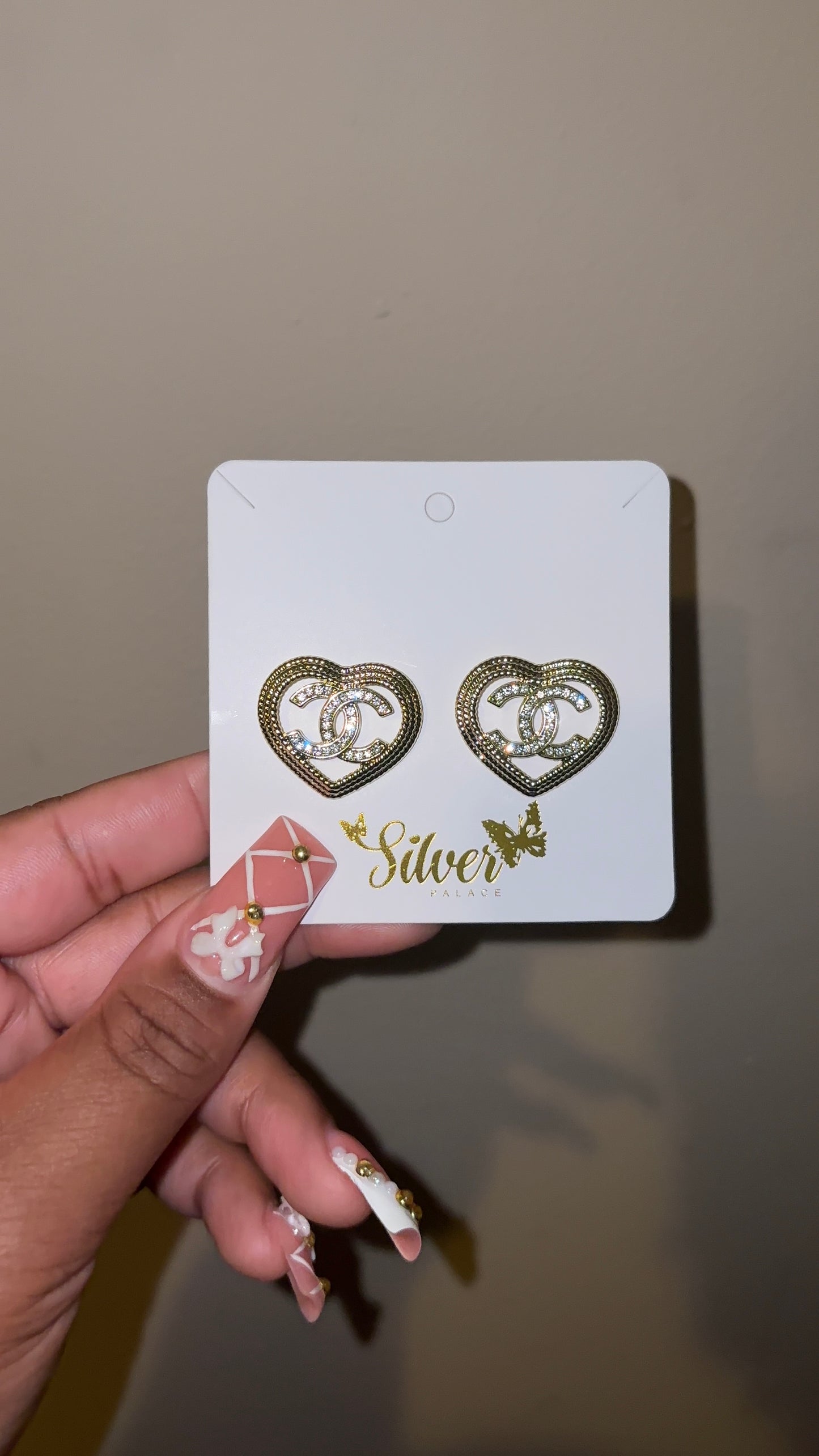 CC luxury studs