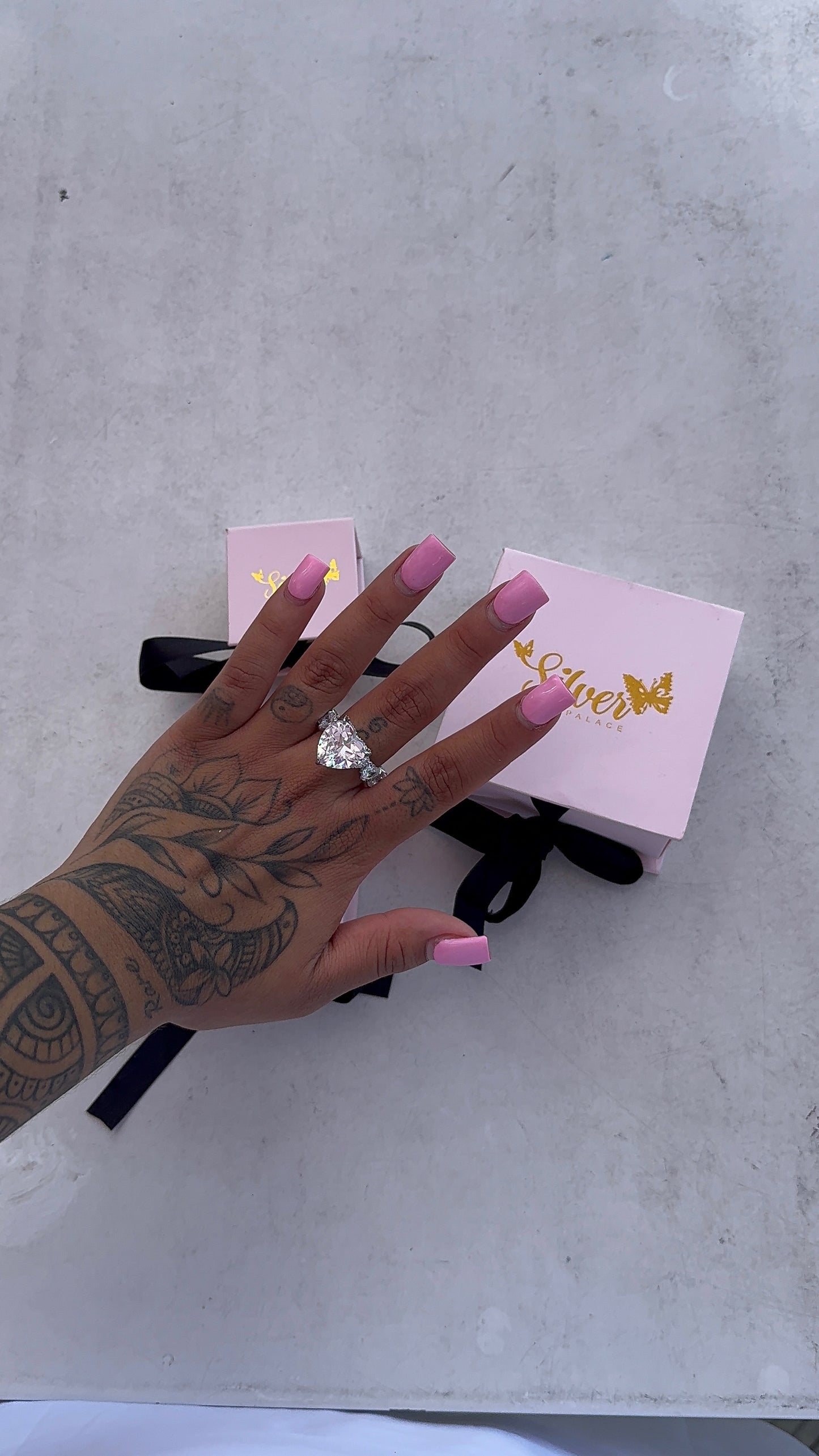 Luxury heart diamond ring