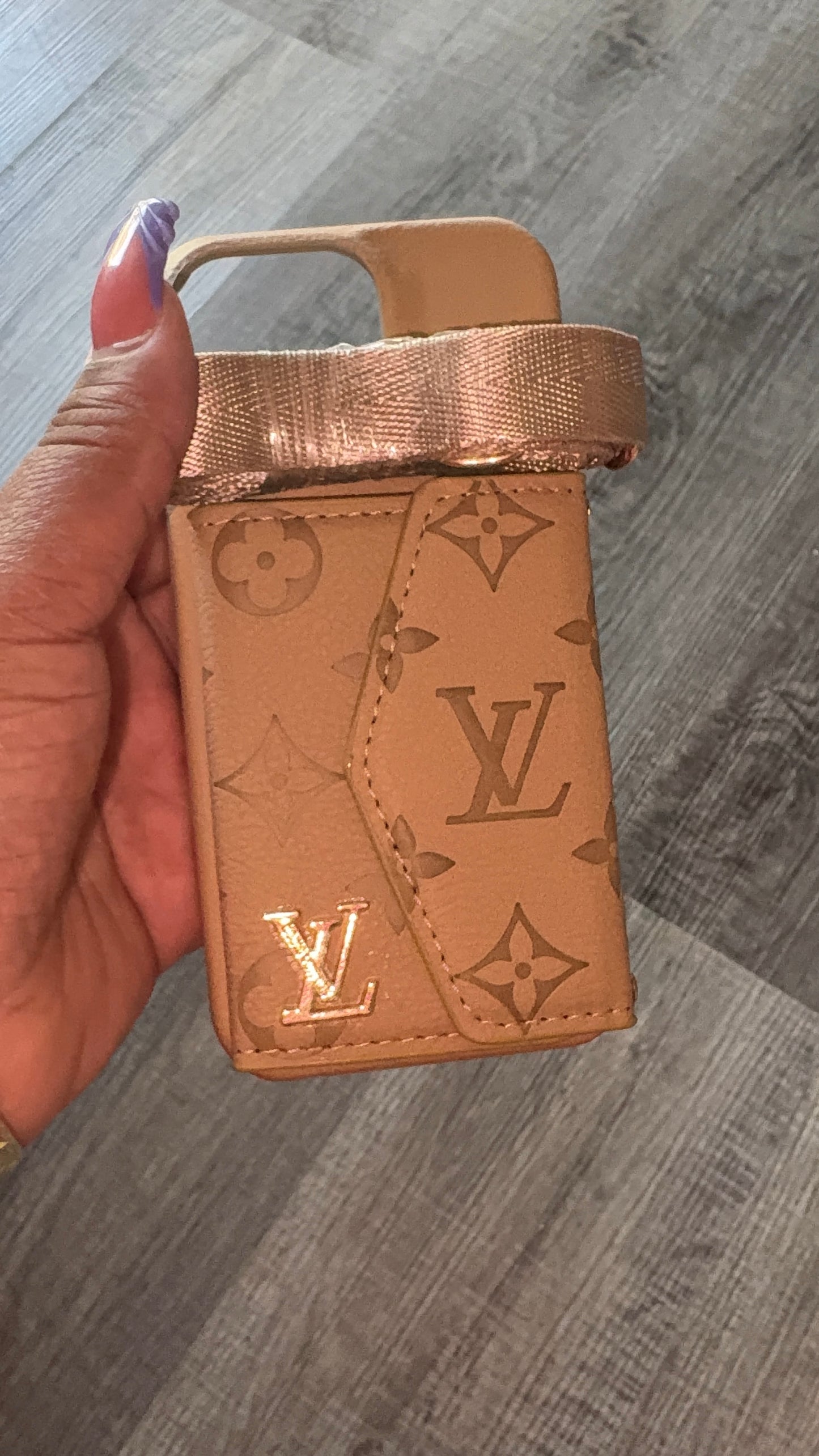 Lv strap /wallet case
