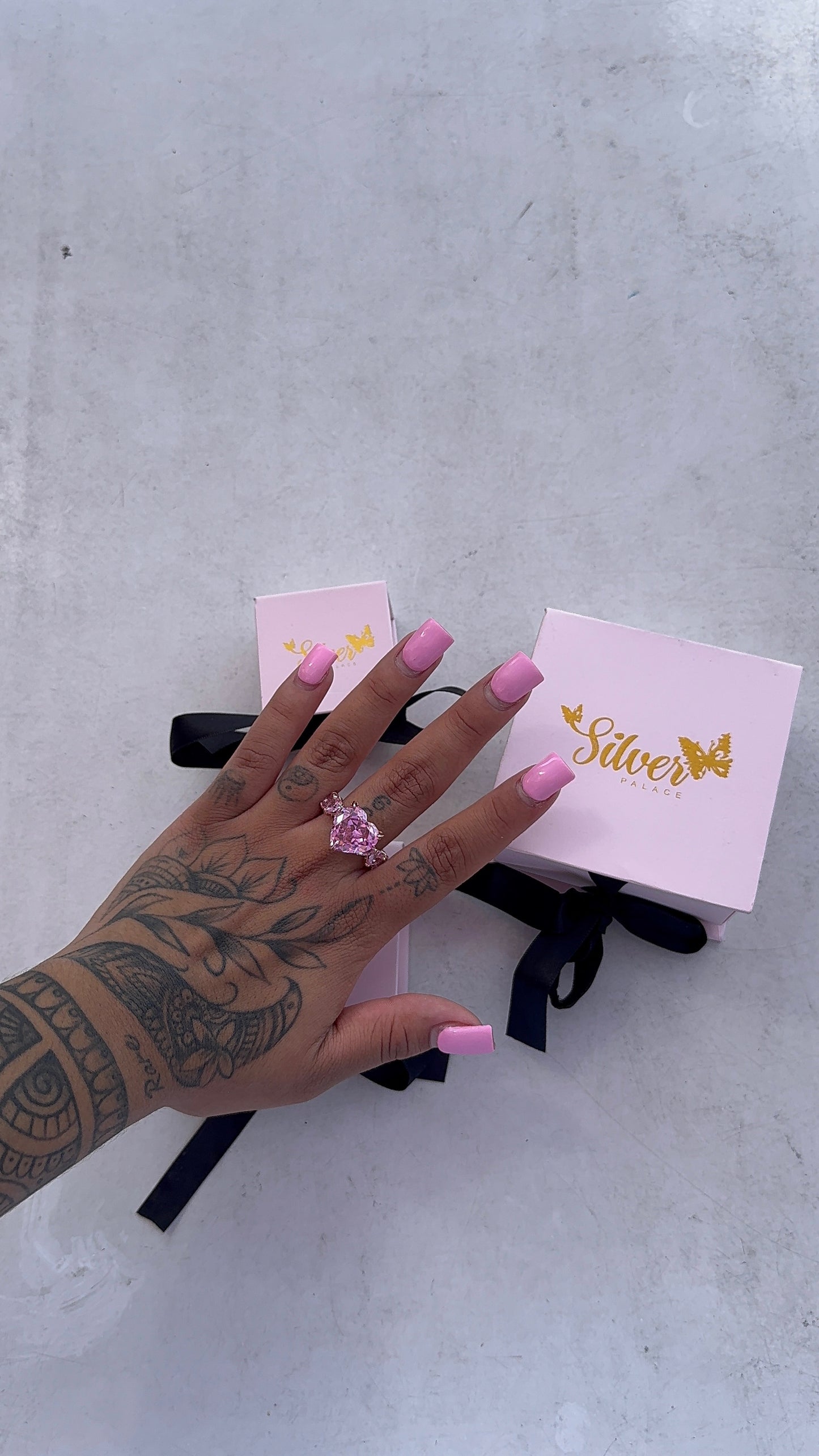 Luxury heart diamond ring
