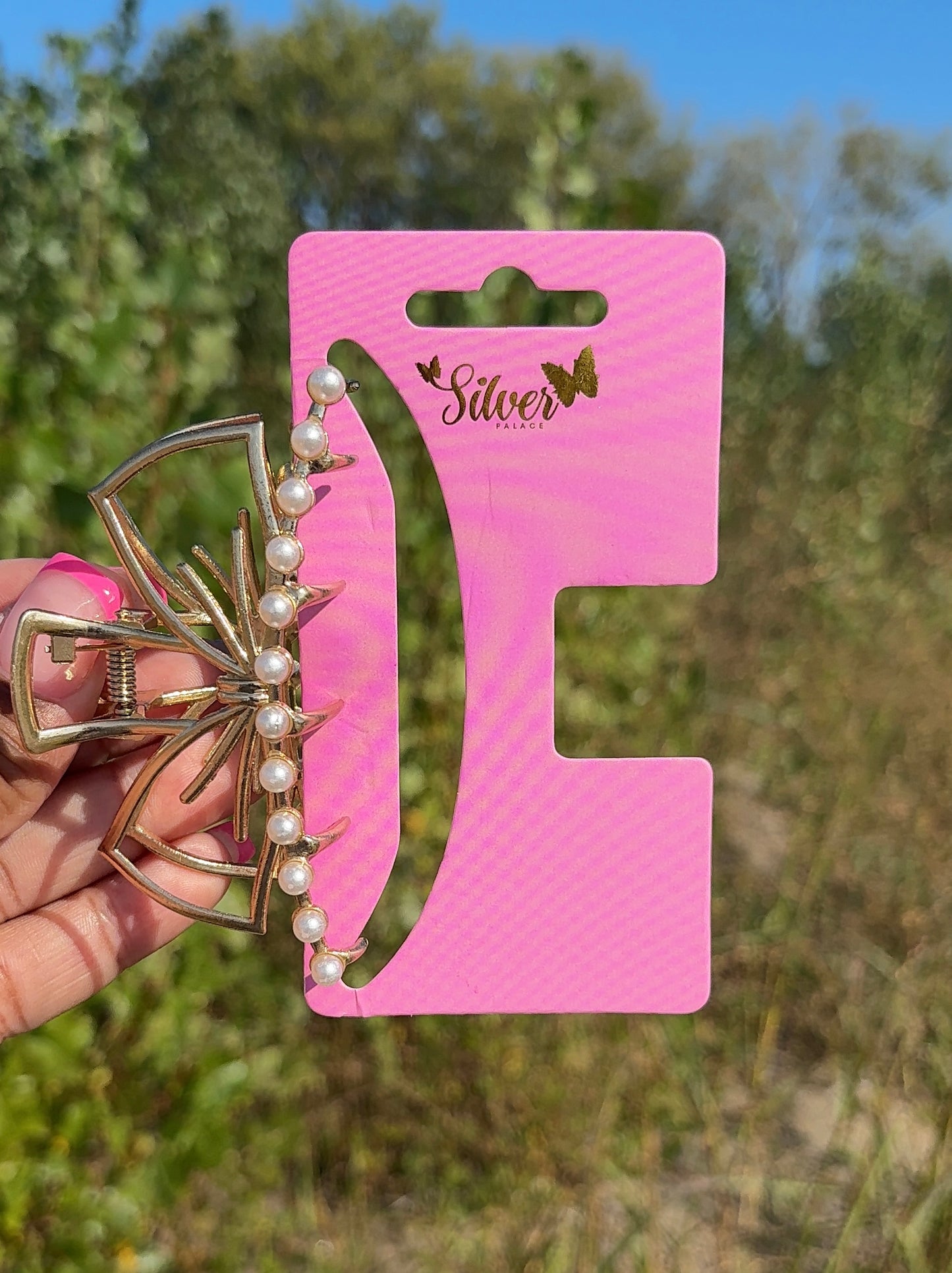 Elegant Pearl Hair Claw Clips